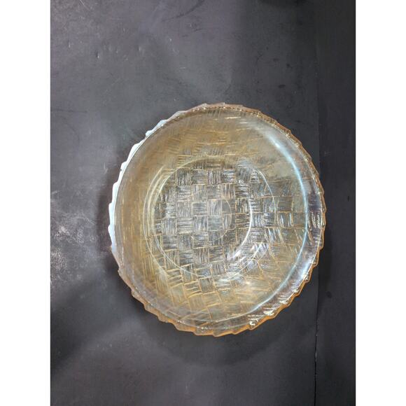 Amber Carnival Glass Serving Bowl, Cross Basket‎ Weave Design, 9" D X 3" H - Picture 2 of 9